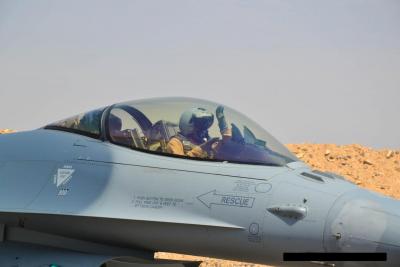 Image attachée: F-16--31.JPG